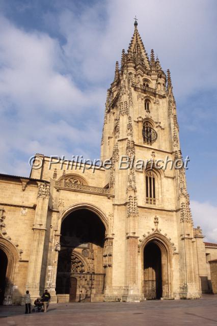 espagne asturies 02.JPG - Cathédrale San Salvador, OviedoAsturies, Espagne